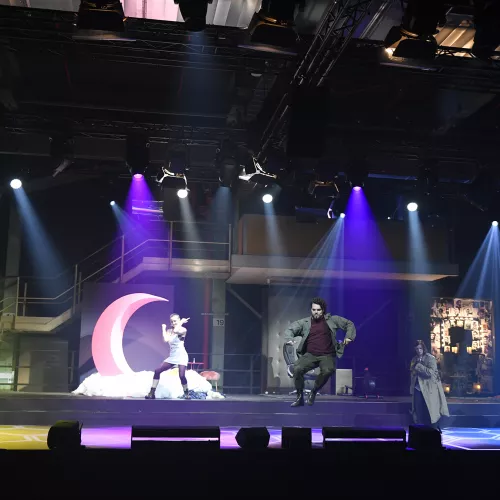 ELEONORE - Ich muss nicht glücklich sein (GP)